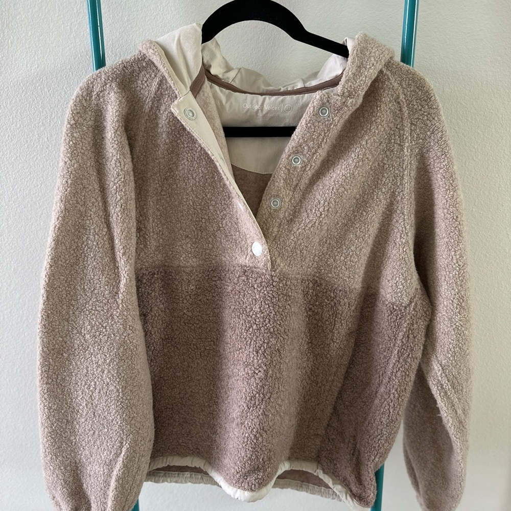 Outdoor Voices pullover teddy fleece in Oatmeal